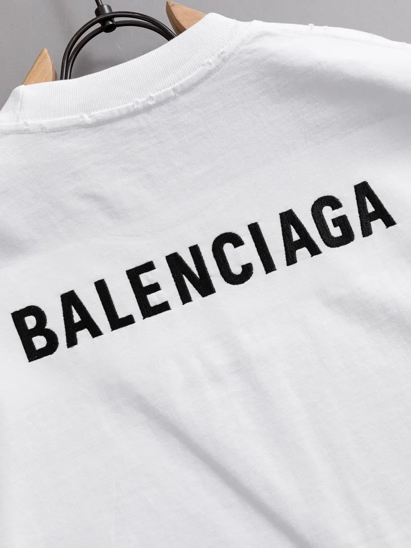 P100✨🔥 [balenciaga] 2026FW short-sleeved T-shirt Premium 26s double yarn 300g fabric embroidery process wash water spray Ma Jiu distressed color: wash water black wash water white wash water Khaki Size: S M L XL 2XL